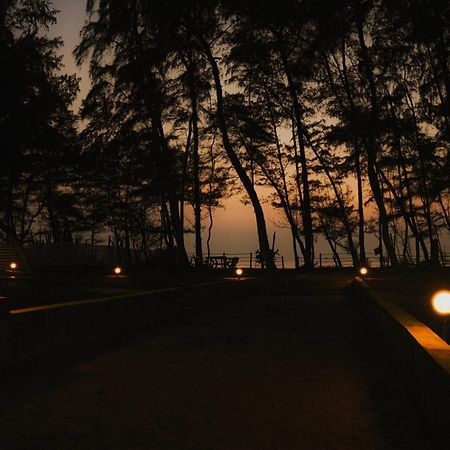 White Sand Beach Stay Resort Kumta Екстер'єр фото