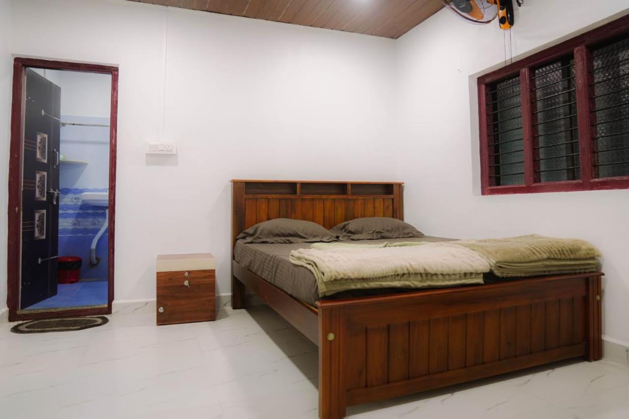 White Sand Beach Stay Resort Kumta Екстер'єр фото