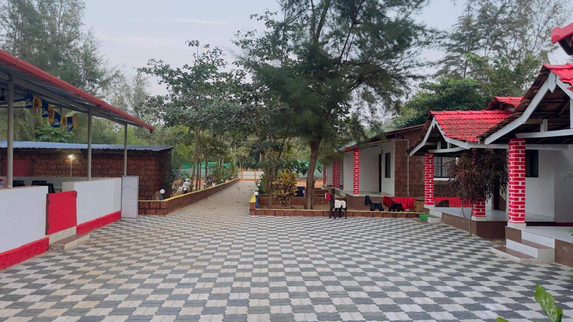 White Sand Beach Stay Resort Kumta Екстер'єр фото